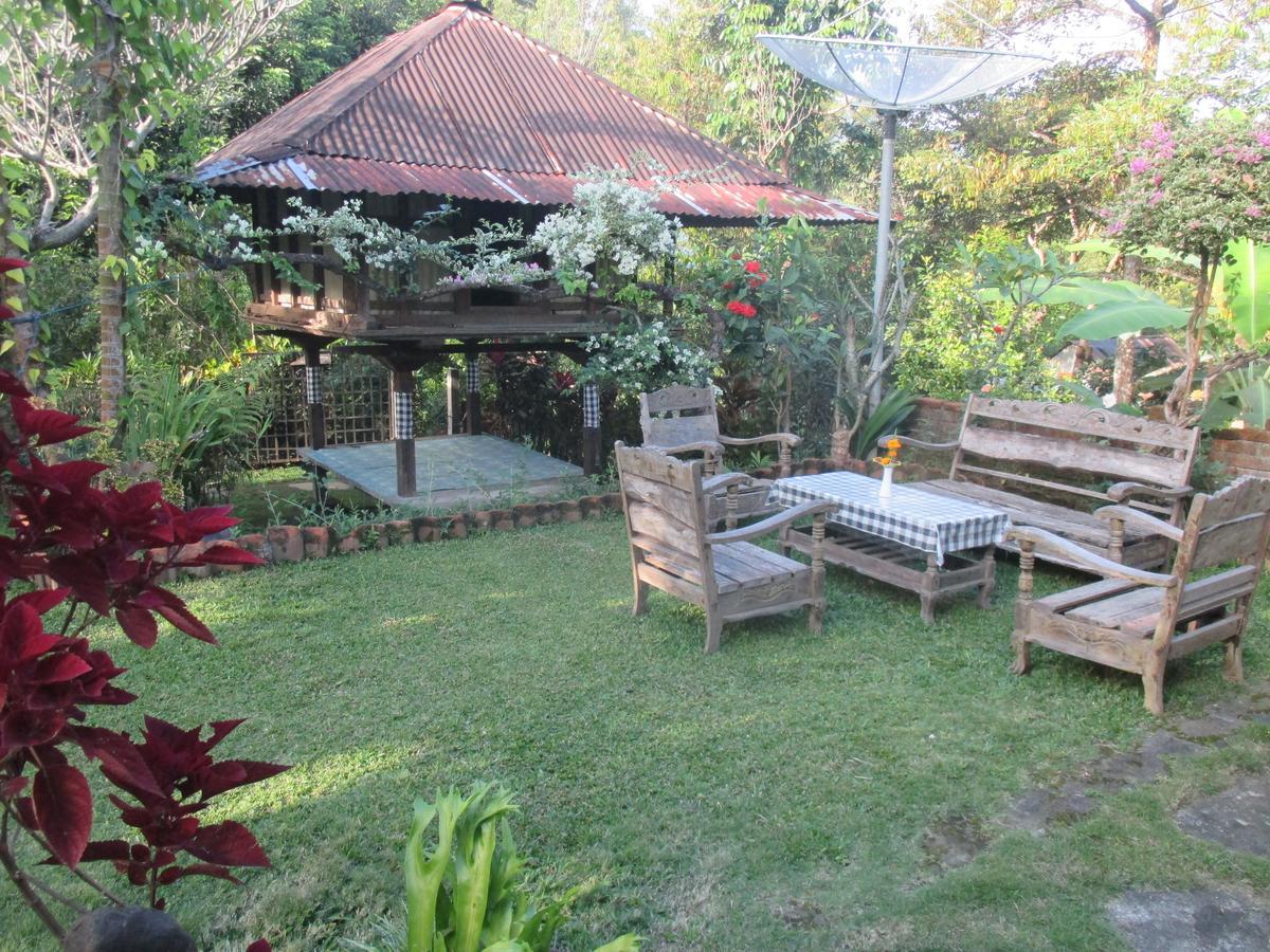 Esa Di Kubu Homestay Singaraja Εξωτερικό φωτογραφία