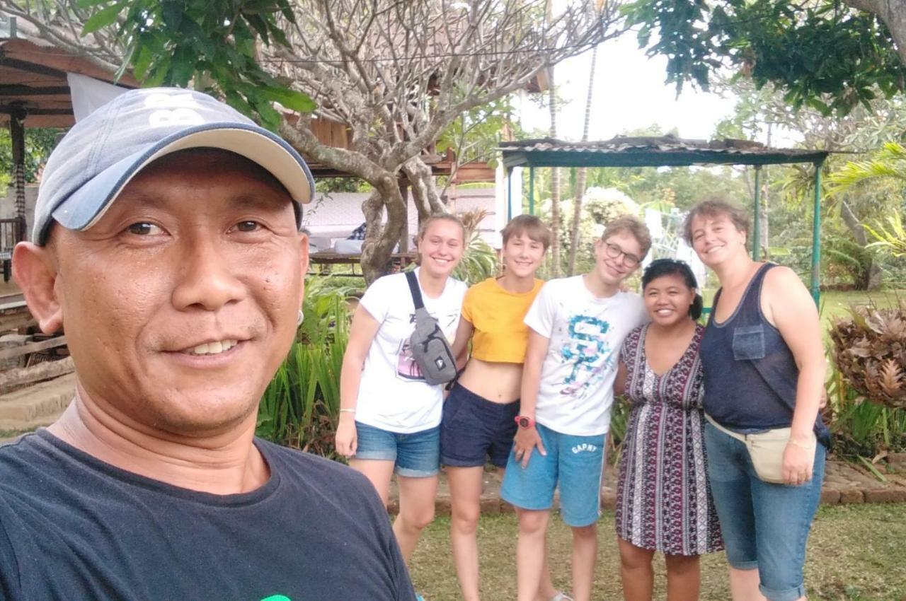 Esa Di Kubu Homestay Singaraja Εξωτερικό φωτογραφία